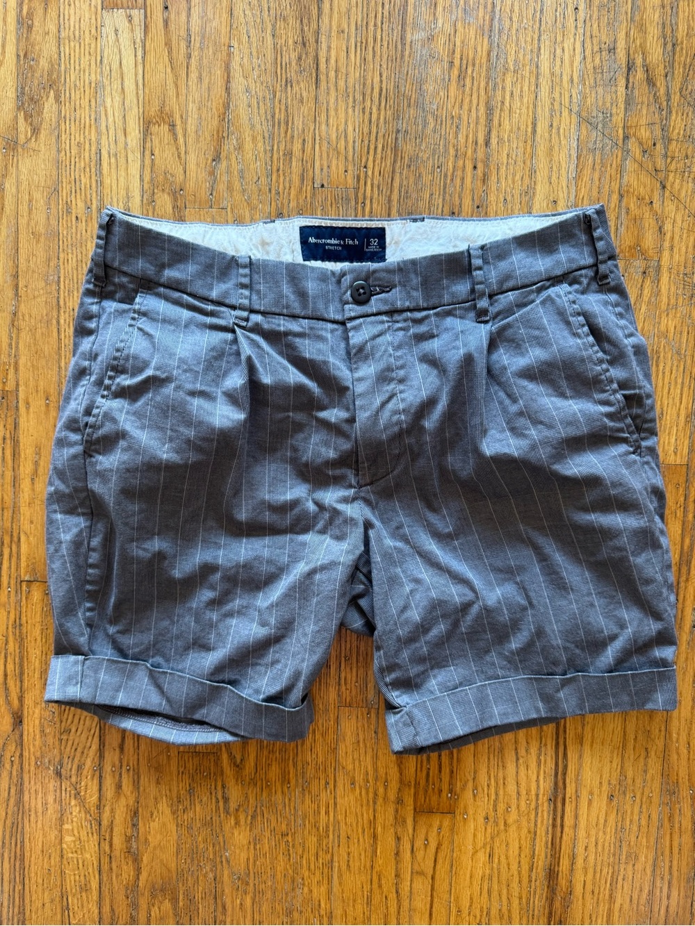 A&F printed shorts